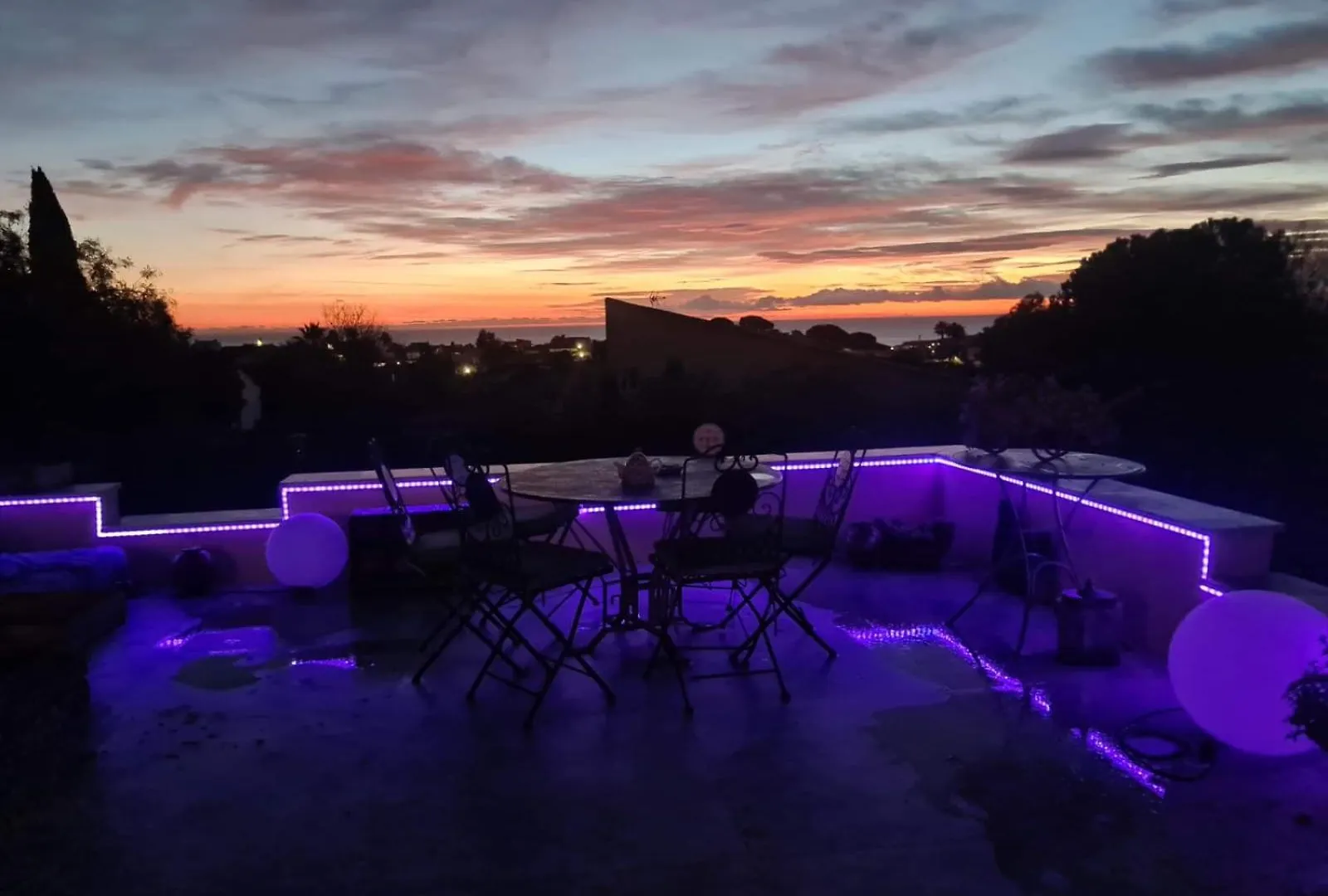 Beautiful Sea View, Quiet In Agricultural Property Antibes 0*,  Frankrike